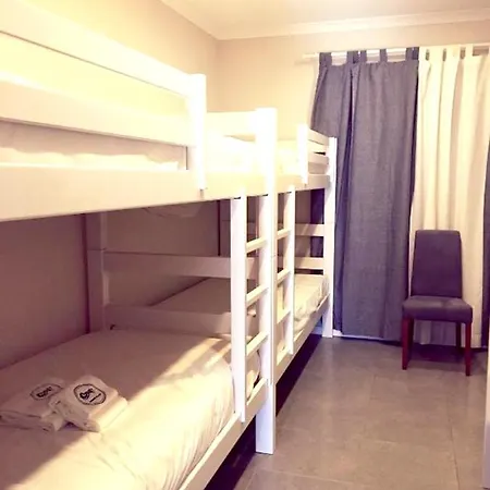 Spacious House In Atalaia With Shared Pool בית נופש *