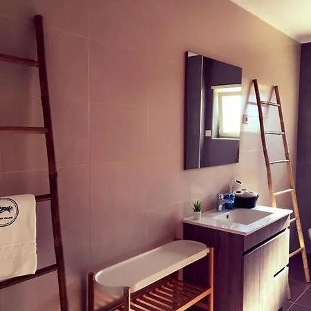 בית נופש Spacious House In Atalaia With Shared Pool *