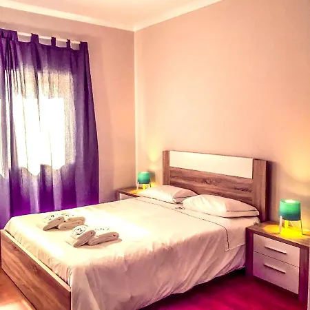 Spacious House In Atalaia With Shared Pool Prázdninový dům