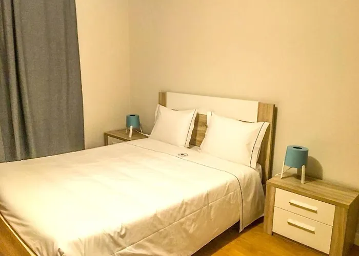 Holiday home Spacious House In Atalaia With Shared Pool