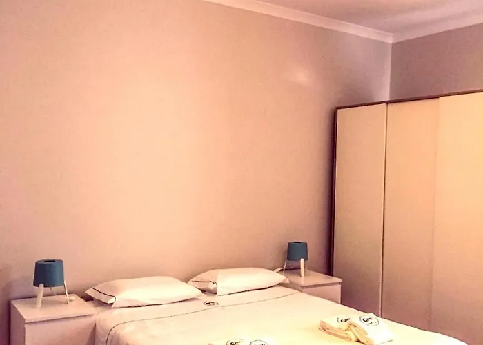 Spacious House In Atalaia With Shared Pool * Lourinha (Lisbon)