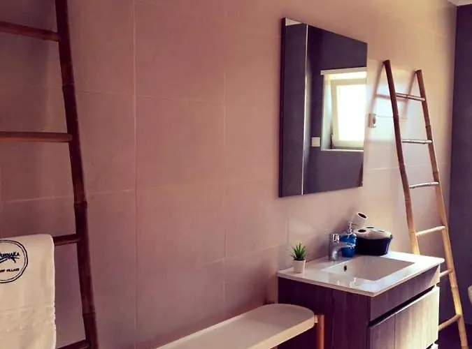 Holiday home Spacious House In Atalaia With Shared Pool *