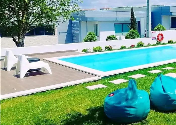 Spacious House In Atalaia With Shared Pool Holiday home